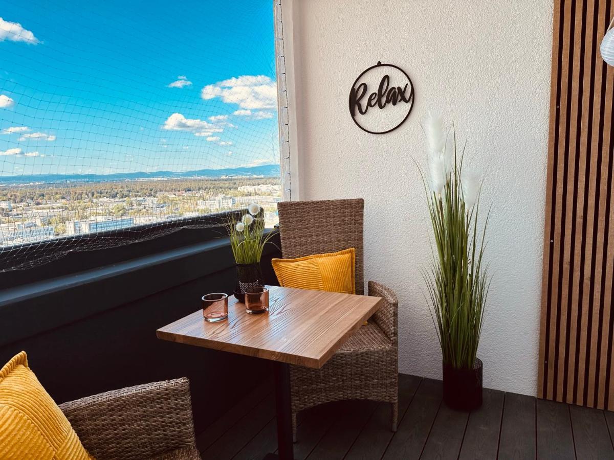 Fewo Sky21 * Langen Exklusives Appartment Vollausstattung / Zentrale Lage *Neu* Eksteriør bilde