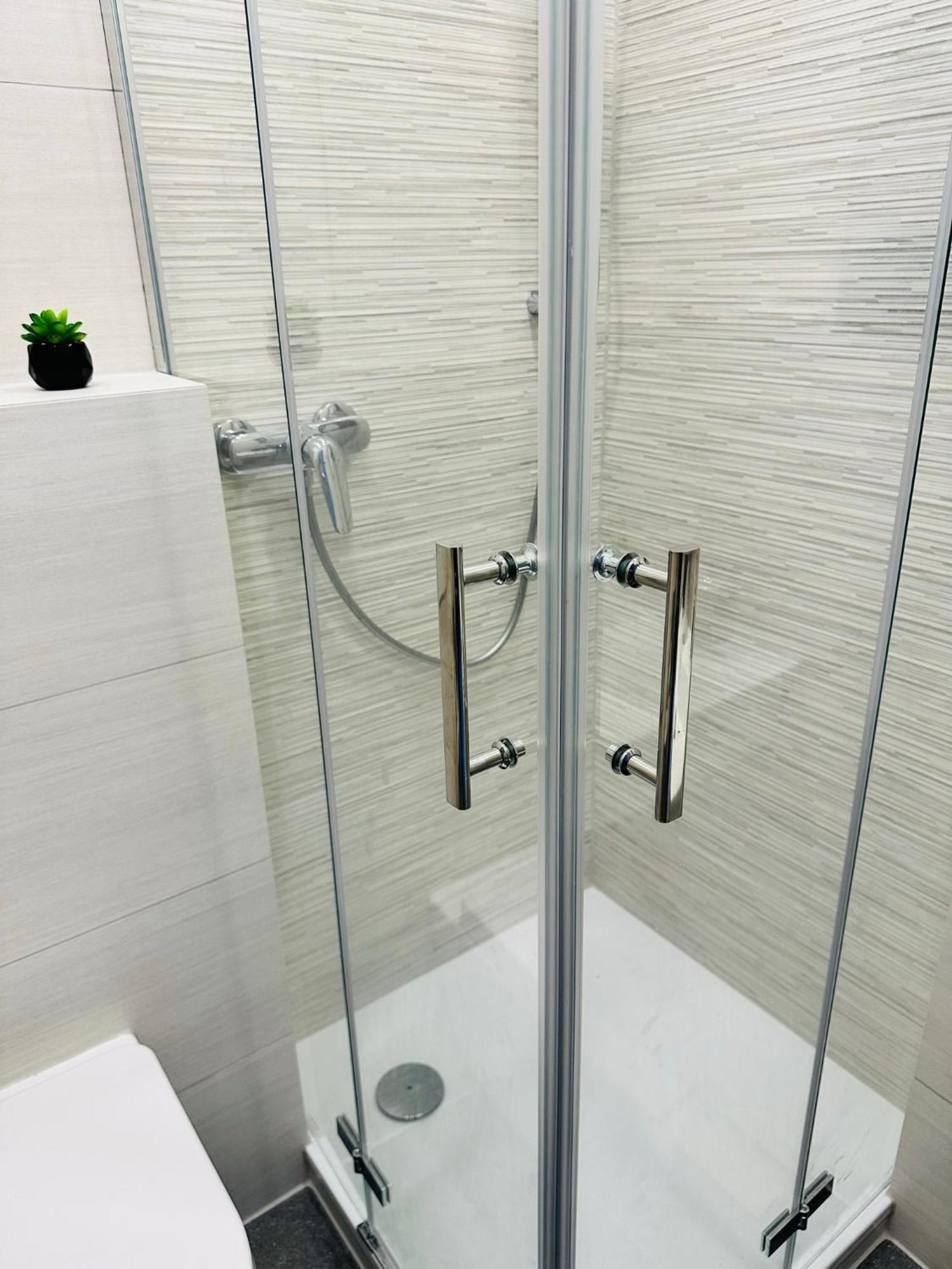 Fewo Sky21 * Langen Exklusives Appartment Vollausstattung / Zentrale Lage *Neu* Eksteriør bilde